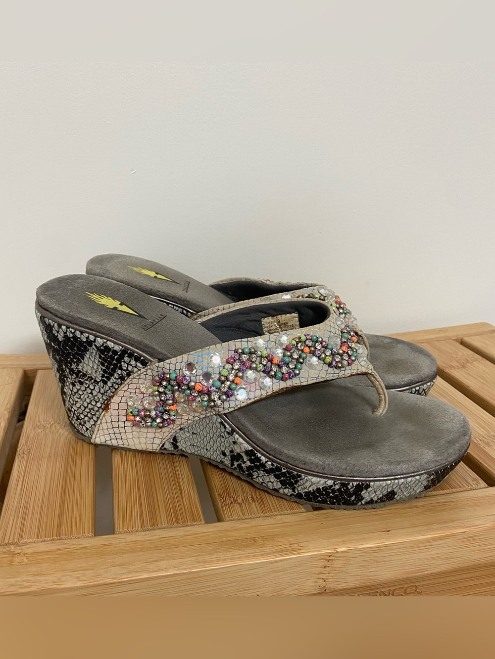 Volatile Y2K Beaded Rhinestone Snakeskin Platform Wedge Sandals Size 9